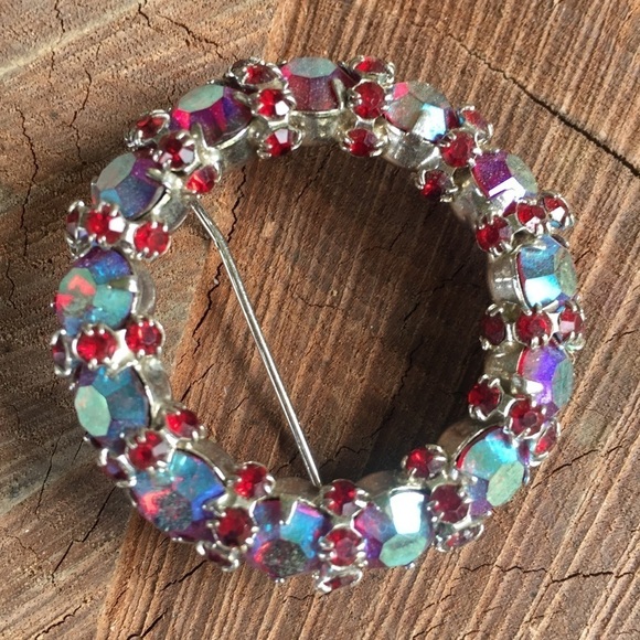 Bright Iridescent wreath Brooch Pin Vintage - Picture 1 of 7